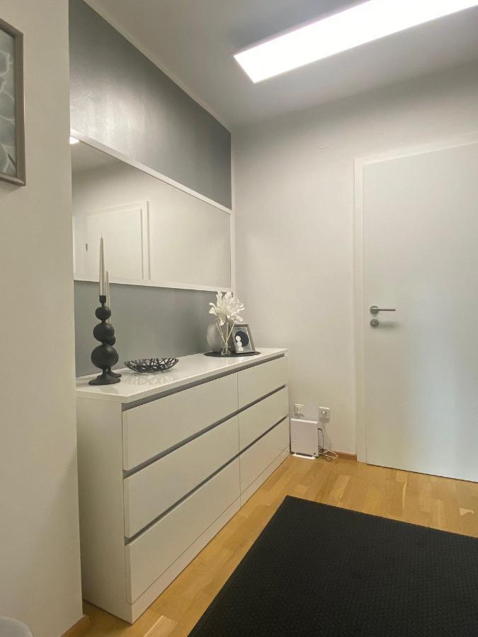 Zwischen See & Zentrum / Messe. Arbeitsplatz, Tg Klagenfurt am Woerthersee Bagian luar foto