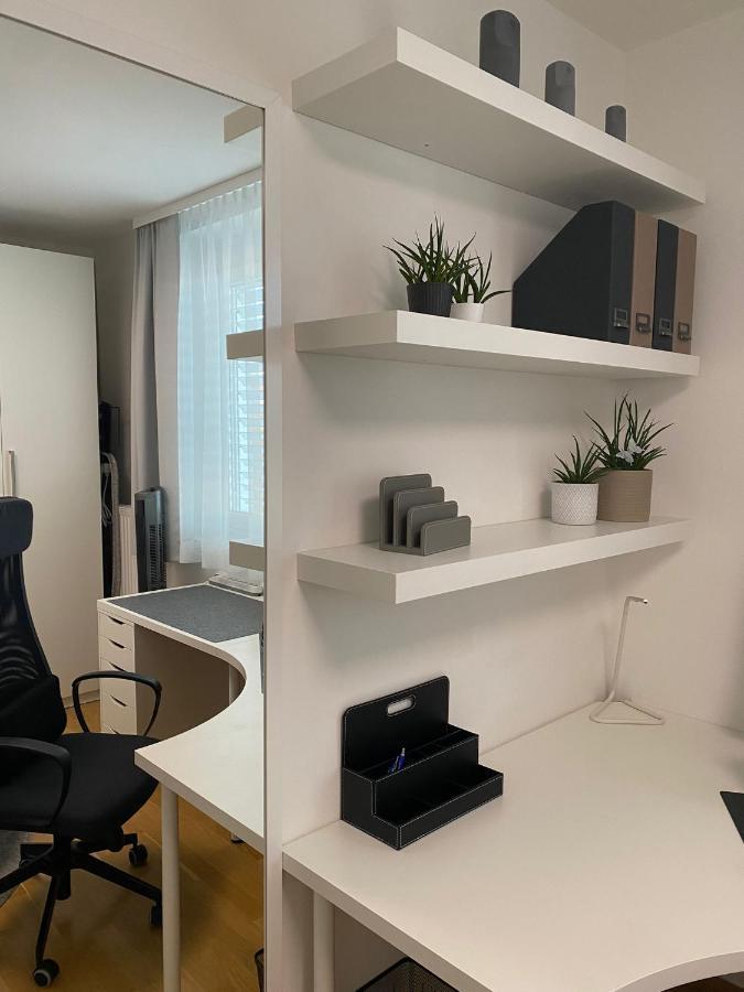 Zwischen See & Zentrum / Messe. Arbeitsplatz, Tg Klagenfurt am Woerthersee Bagian luar foto